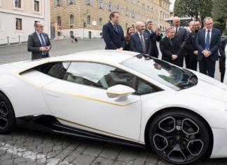 Esto es lo que hará el Papa Francisco con su nuevo «Papa Móvil» marca Lamborghini