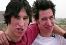 Estos gemelos se operaron para parecerse a Brad Pitt y el resultado enloquece las redes