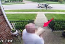 Le roban varios envíos y decide tomar la justicia por su mano…