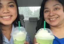 Se fotografía junto a su madre durante 4 años y la última foto conmueve al mundo