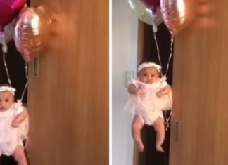 Graban a su bebé flotando con globos de helio y reciben fuertes críticas