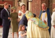 La princesa Charlotte enamora a todos con su educado gesto en el bautizo de su hermano