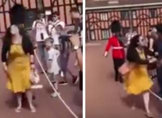 Un guardia real británico agrede a una turista que intentaba hacerse una foto