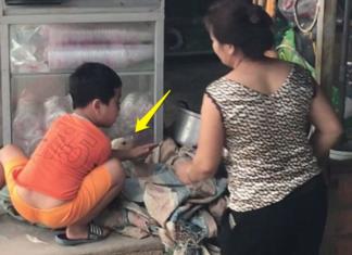 Emotivo momento en que un niño salva a un pato de la mujer que lo quiere cocinar