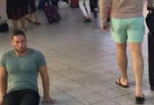 Un atleta parapléjico se ve obligado a arrastrarse por el aeropuerto – «Me sentí humillado»