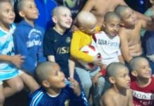 Con sólo 7 años, deciden raparse para acompañar a su amigo con cáncer que perdió el cabello