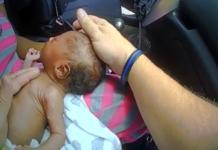 Detiene a una conductora por exceso de velocidad y termina salvando a una bebé de 12 días